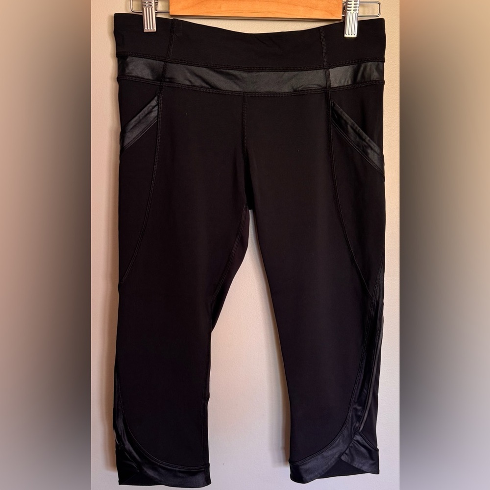 Lululemon Black Crop Leggings Size 8 Faux Leather Trim Zip Pocket Athletic